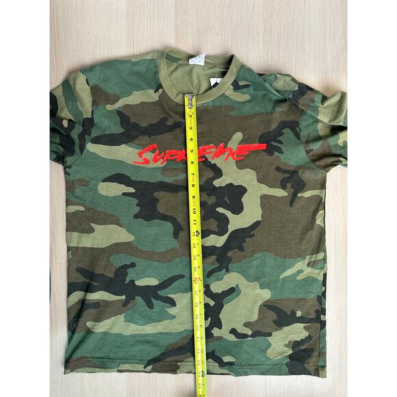 Supreme Futura Logo Tee Woodland Camo - Size M - NEW - Picture 5 of 8